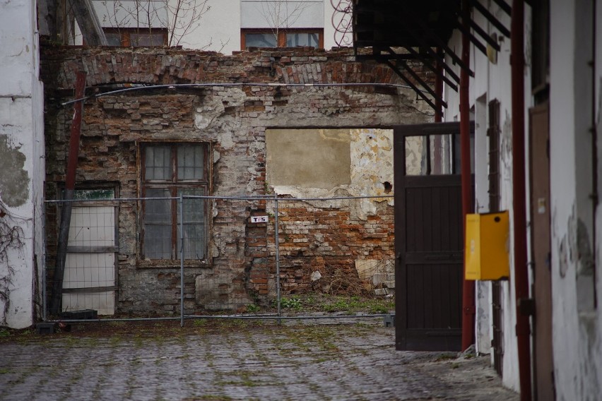 Koszary Kraińskiego w Rzeszowie będą remontowane! Kupił je...