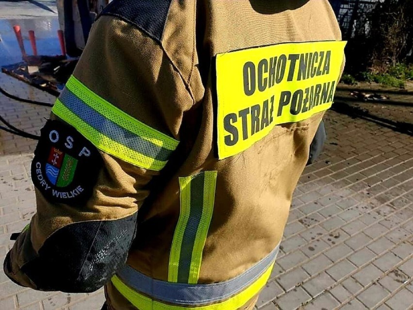 Strażacy z OSP Cedry Wielkie kupią wóz strażacki z...