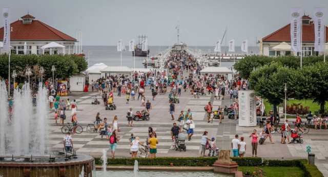 1000 plus na wakacje to pomysł rządu, który ma wspierać branżę turystyczną.