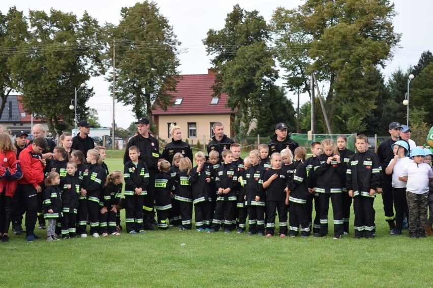 Powiatowe zawody strażackie w Szczańcu