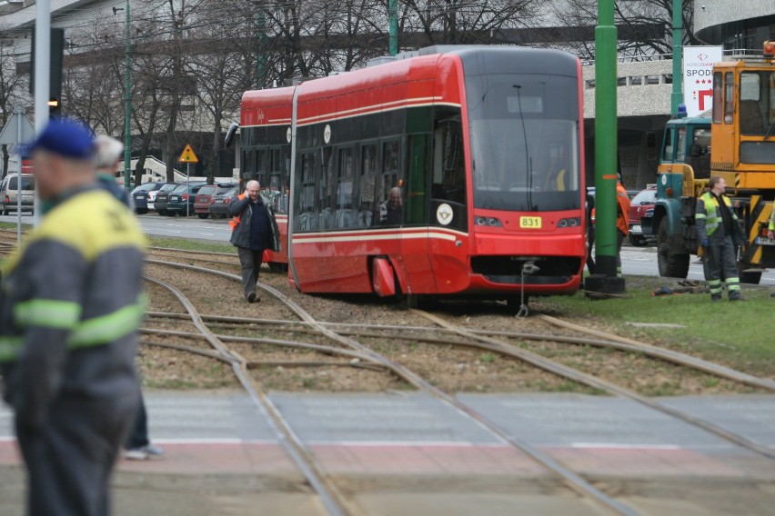 Wykolejenie tramwaju na Korfantego w Katowicach
