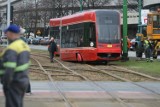 W centrum Katowic Tramwaj wypadł z szyn. Uważajcie na utrudnia w ruchu [ZDJĘCIA]