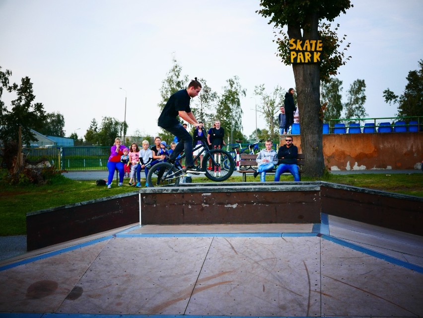 Dzień na skateparku i festiwal kolorów 2017 w Żninie [zdjęcia]