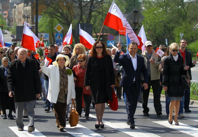 Pochód 1-majowy w Piotrkowie. SLD uczciło Święto Pracy