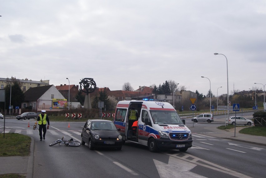 Wypadek w Kaliszu. Potrącenie rowerzysty na ulicy...