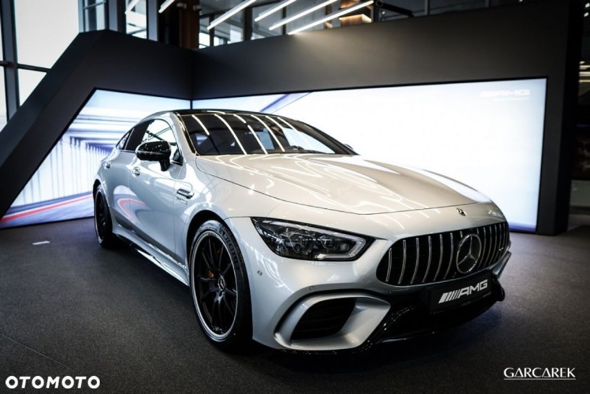 Mercedes-Benz AMG GT 
2020 Benzyna Coupe 
860 508 PLN

Link...