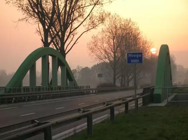 Most na rzece Mrodze w Głownie