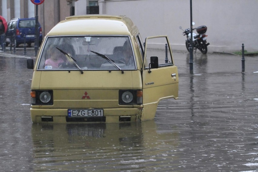 19-07-2018 lodz . zalane ulice lodzi po burzy

fot. grzegorz...