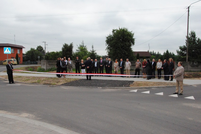 Największa inwestycja drogowa w dziejach powiatu kaliskiego oficjalnie oddana do użytku. ZDJĘCIA
