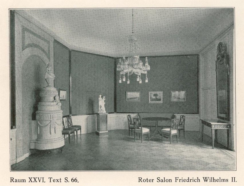 Czerwony salon, zdjęcie wykonane około roku 1930