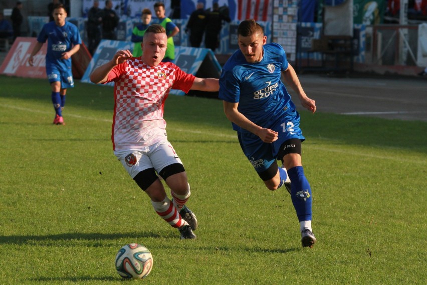 Mecz Unia - Tarnovia 4 maja na Stadionie Miejskim w Tarnowie