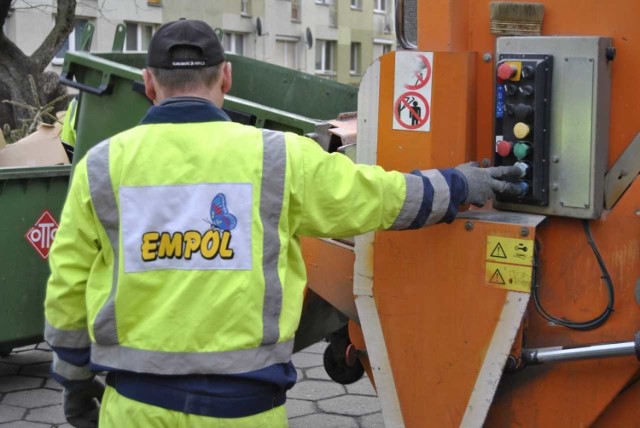 Dotychczasowe zasady odbioru odpadów nie uległy zmianie. Zmieniły się jedynie, niektóre dni ich odbioru. O czym powinni pamiętać mieszkańcy?