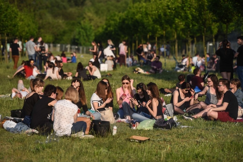 Przypominamy również, że alkoholu, narzędzi do grillowania,...