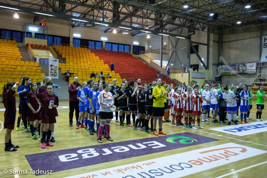 Turniej rozegrano w hali Ośrodka Sportu i Rekreacji w...