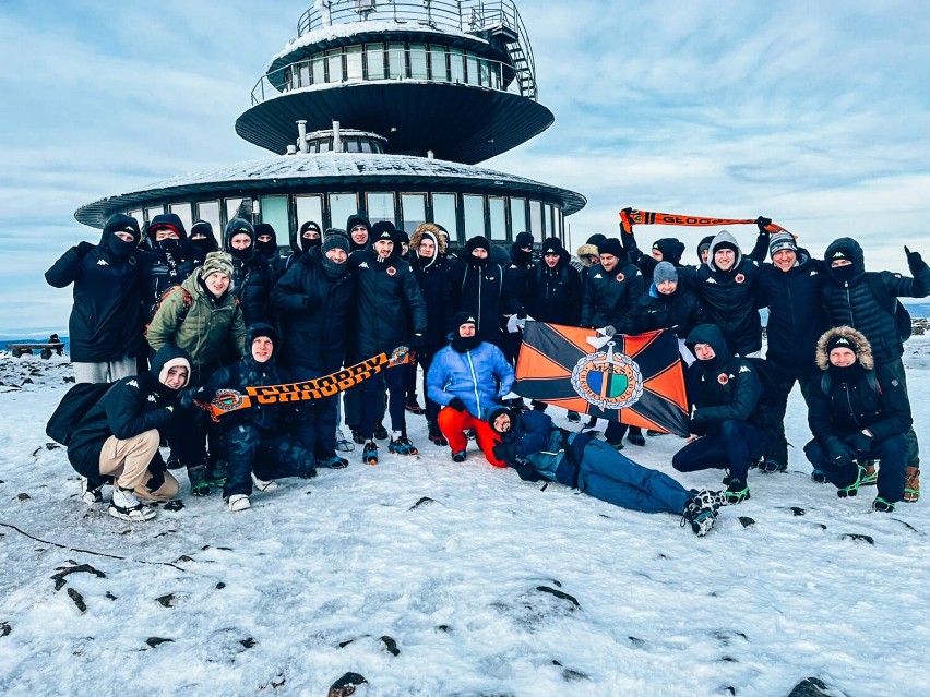 Piłkarze Chrobrego Głogów zdobyli Śnieżkę