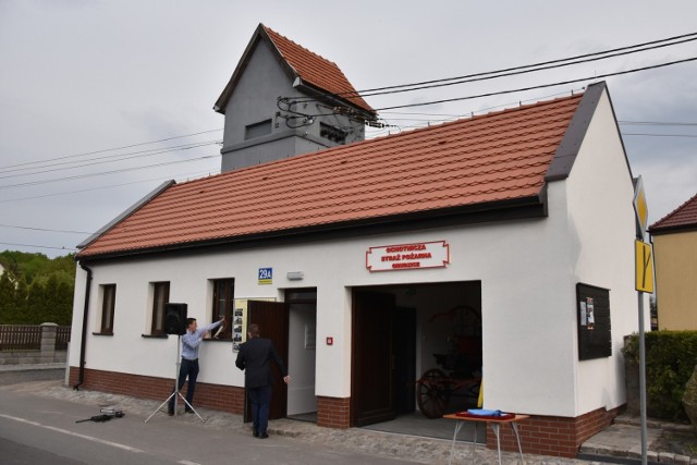 Obiekt przy ul. Groszowickiej oddano do użytku w sobotnie popołudnie. Na towarzyszącej wydarzeniu uroczystości zebrało się wielu okolicznych mieszkańców.