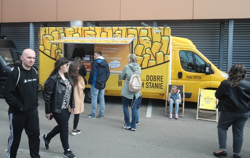 Zlot food trucków pod Atrium Molo kwiecień 2022