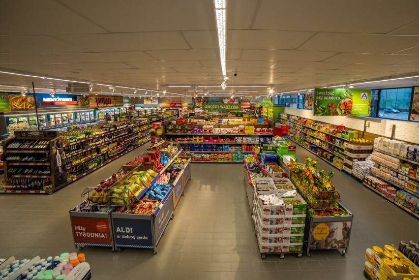 Sieć handlowa likwiduje kolejny supermarket i zapowiada grupowe zwolnienia