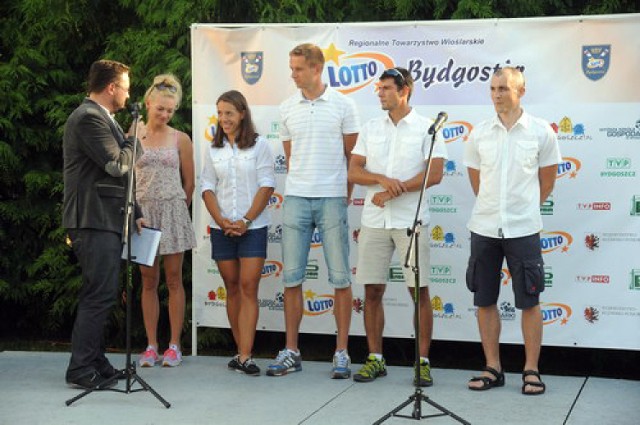 Z wyników zakończonych w minioną niedzielę (8.06) mistrzostw mogą być zadowoleni włodarze wszystkich klubów wioślarskich w mieście. 

Na podium stawali zarówno zawodnicy Zawiszy, jak i BKW oraz BTW. 

Najczęściej jednak na „pudło” mieli okazję wskoczyć zawodnicy Lotto-Bydgostii, którzy w sumie zdobyli 19 krążków, w tym 11 złotych (z 22 złotych medali możliwych do zdobycia) oraz po 4 srebrne i brązowe.