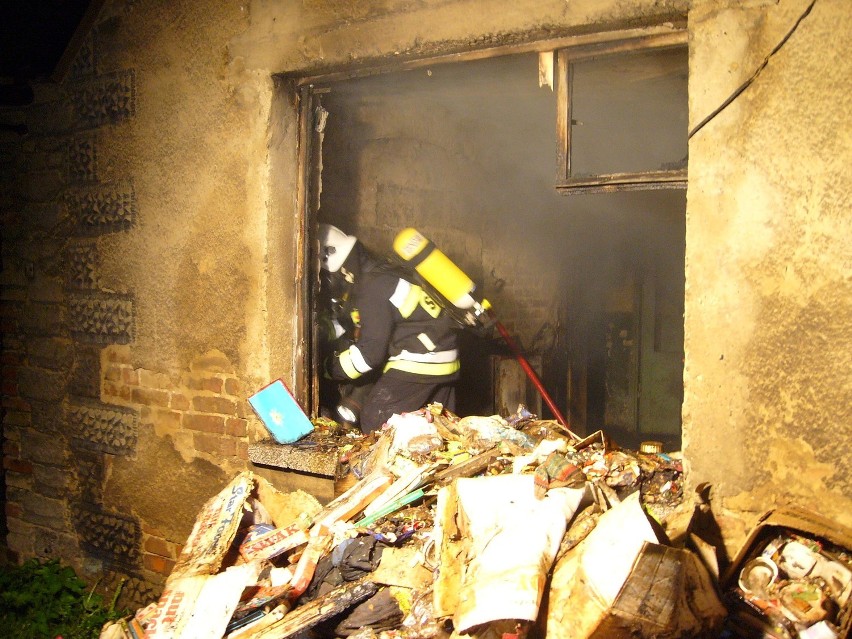 Pożary Żory: Wielki pożar niezamieszkałym domu przy ul. Wodzisławskiej, blisko A1