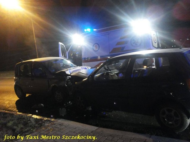 Wypadek na Żeromskiego w Szczekocinach: Zderzyły się dwa auta.