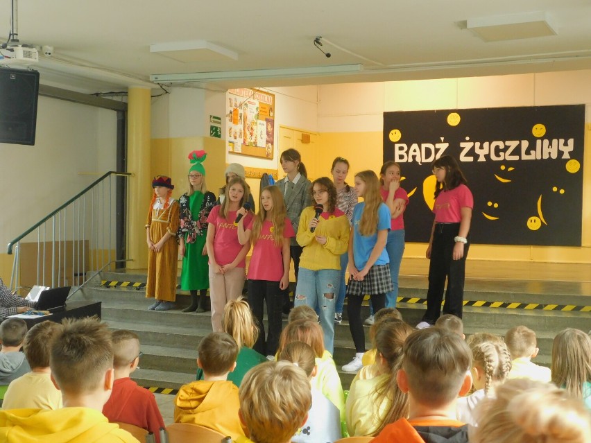 Dzień Życzliwości i Pozdrowień w Szkole Podstawowej nr 9 w Malborku