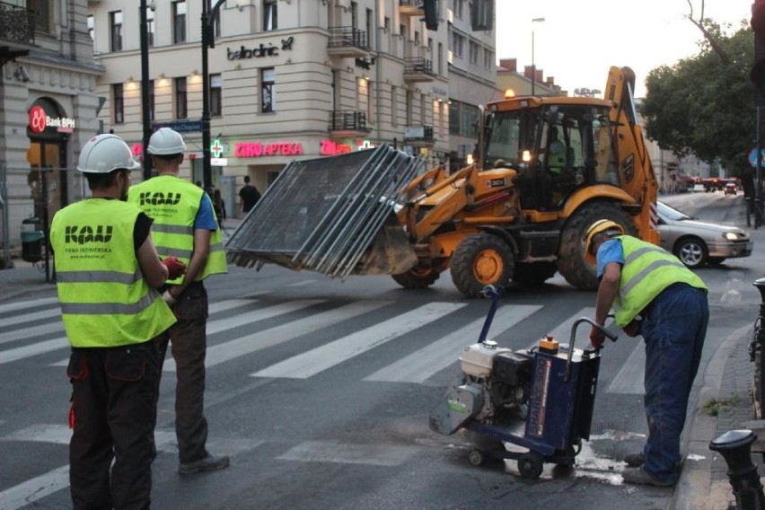 Remont i objazdy: Krakowskie Przedmieście zamknięte do poniedziałku