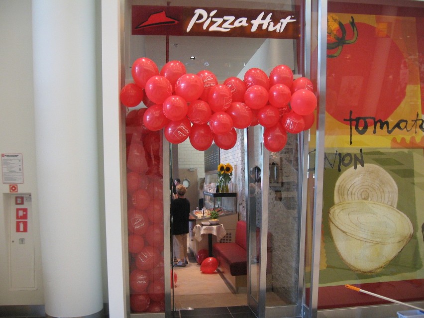 Restauracja Pizza Hut w Galerii Słonecznej jest pierwszą w...