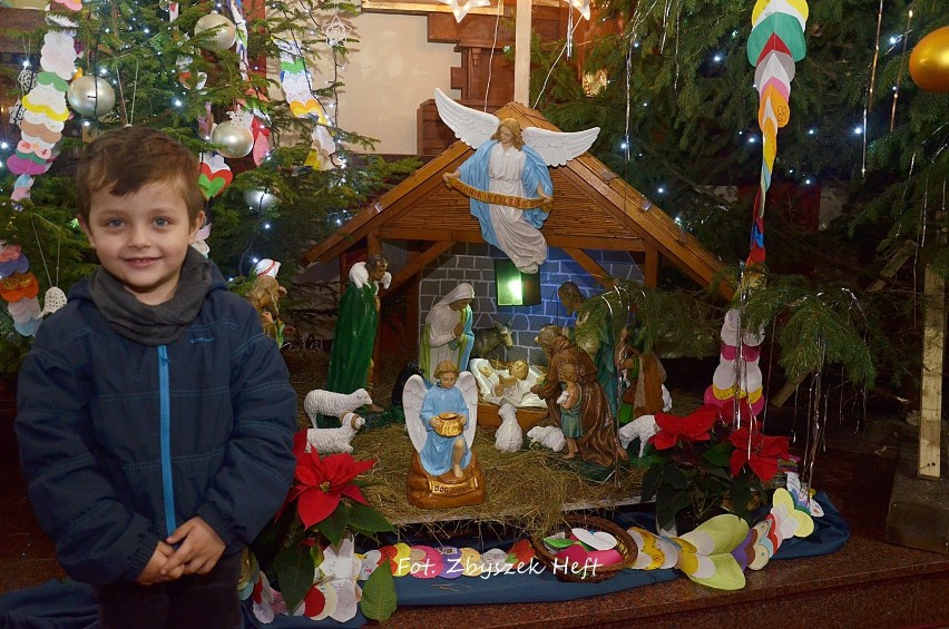 Boże Narodzenie (2019) w Wierzchucinie. Świąteczny koncert w kościele dała Orkiestra Dęta OSP Wierzchucino | ZDJĘCIA, WIDEO