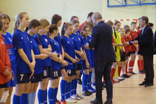 Mistrzostwa Województwa Łódzkiego LZS Halowej Piłce Nożnej Dziewcząt do lat 15 rozegrano w Łękawie