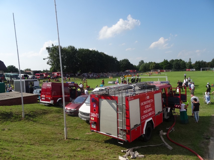 Zawody sportowo - pożarnicze rozegrano na boisku w Opatówku