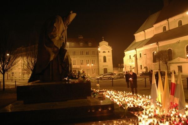 Kaliszanie uczcili rocznicę śmierci Jana Pawła II