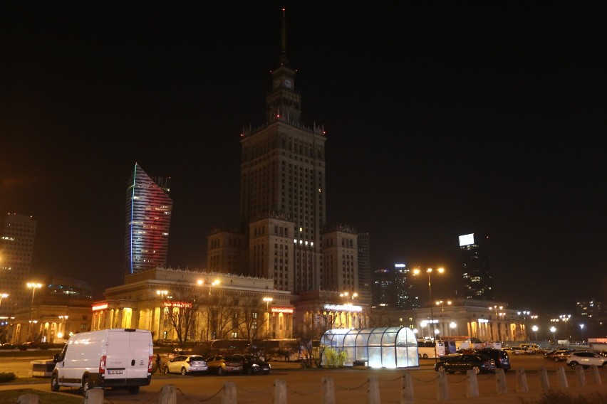 Godzina dla Ziemi 2019 Warszawa. Przez godzinę w stolicy trwał Blackout. Tak wygląda Warszawa bez światła