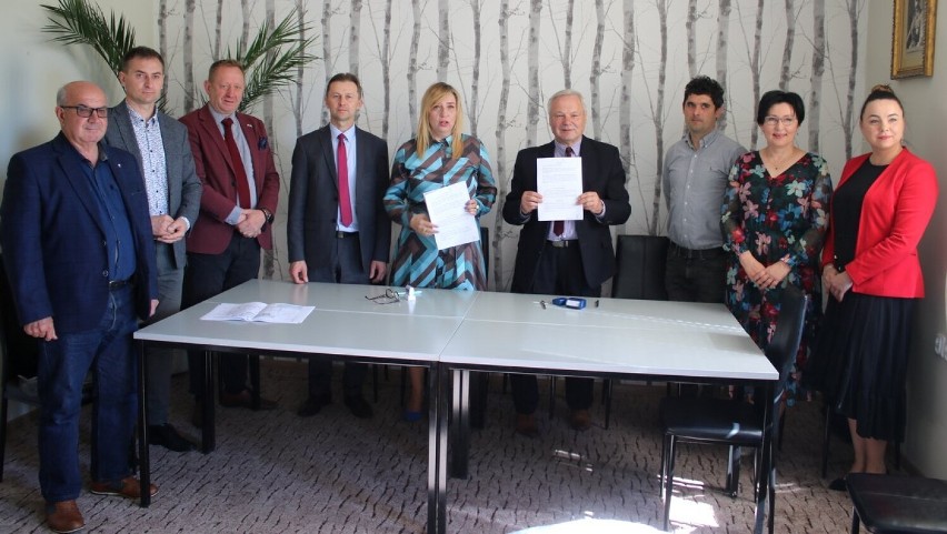 Umowa na budowę pracowni rezonansu magnetycznego w szpitalu w Opocznie podpisana