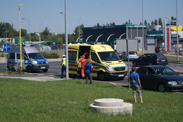 Potrącenie rowerzysty na ulicy Piłsudskiego w Kaliszu