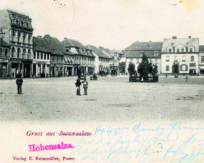 Rynek w… Hohensalza. Widokówka z 1903 r. z korektą w nazwie.