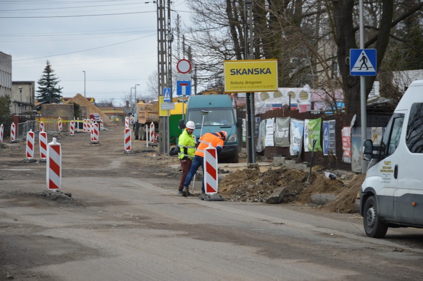 Budowa wiaduktu w Skierniewicach to kluczowa inwestycja miasta. Prace nabierają tempa