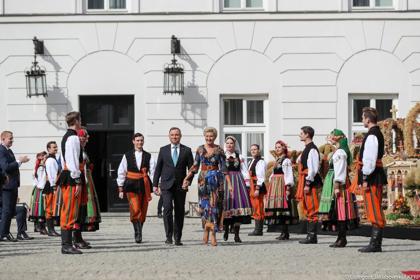 Na dziedzińcu Pałacu Prezydenckiego odbyły się doroczne...