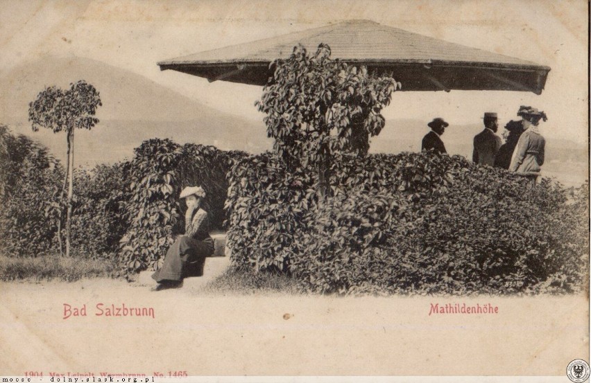 Urokliwy grzybek na Wzgórzu Matyldy w Szczawnie - Zdroju na przedwojennych zdjęciach