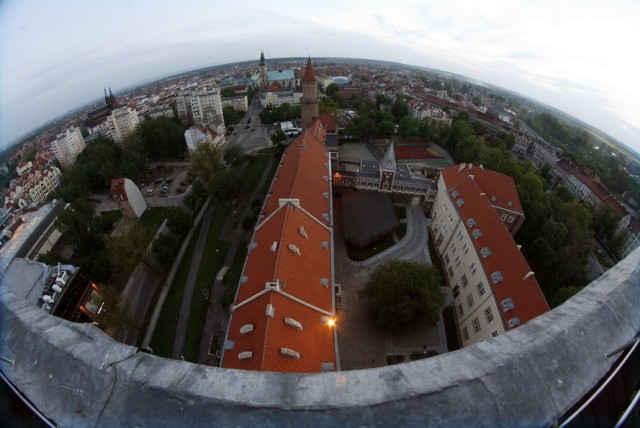 Konkurs fotograficzny „LEGNICA 2014" . Konkurs fotograficzny im. Mieczysława Pawełka trwa.  Do rywalizacji może przystąpić każdy. Konkurs ma charakter otwarty, nie narzuca żadnych ograniczeń wiekowych. Nie ważne też czy jesteś amatorem, czy zawodowcem. Ważne by zdążyć przed 10 czerwca – wówczas mija termin nadsyłania zgłoszeń.