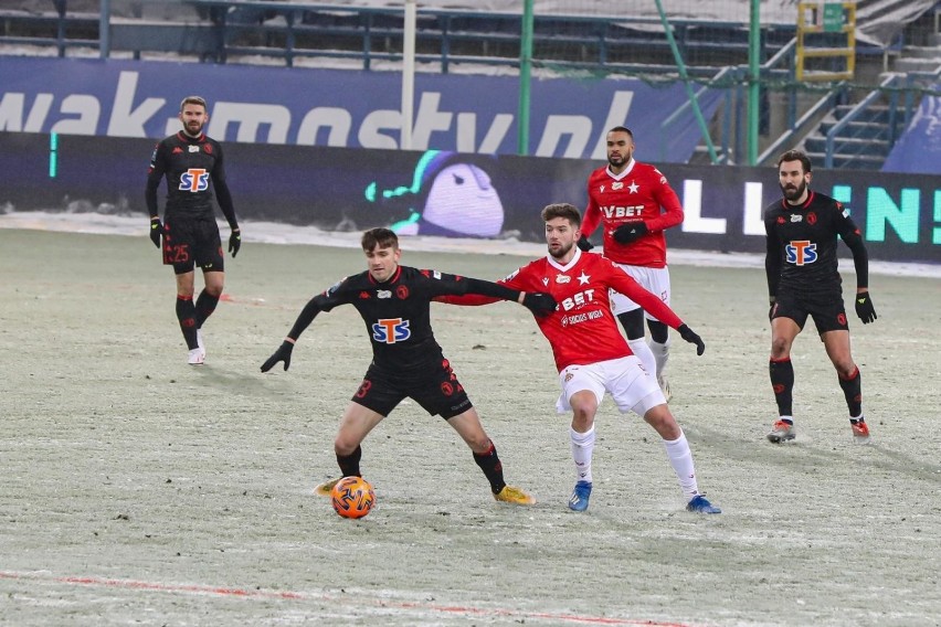 Wisła Kraków odczarowała swój stadion. Pokonała zasłużenie Jagiellonię Białystok