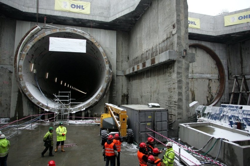 Spacer pierwsza nitką tunelu pod Martwą Wiśłą