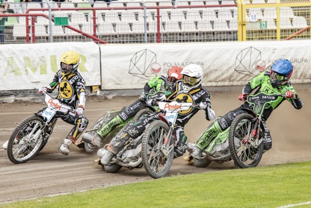 Żużlowcy Stelmetu Falubazu Zielona Góra wygrali na wyjeździe z ROW-em Rybnik 55:35.