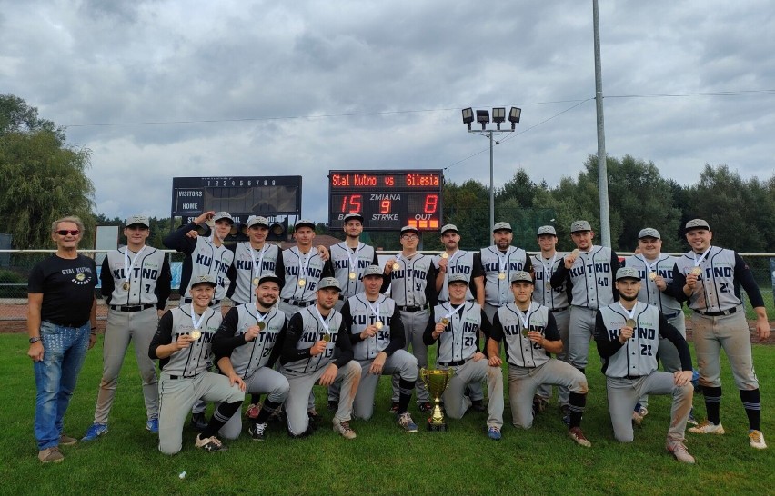 Drużyna seniorów MKS Stal BiS Kutno dokonała historycznego wyczynu zdobywając 20 tytuł Mistrza Polski w Baseballu Seniorów