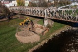 Trwają pierwsze prace przy budowie nowego mostu kolejowego w Przemyślu [ZDJĘCIA]