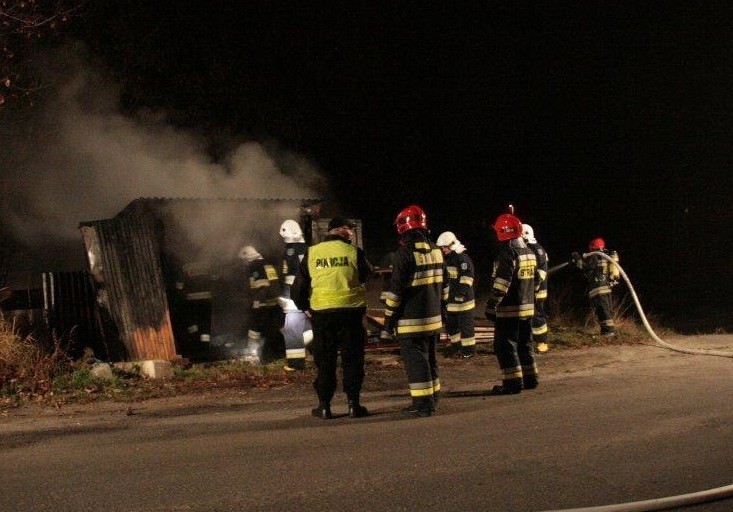 Opole: Kolejny pożar na Zaodrzu. Spłonął garaż na ulicy Niemodlińskiej [ZDJĘCIA]