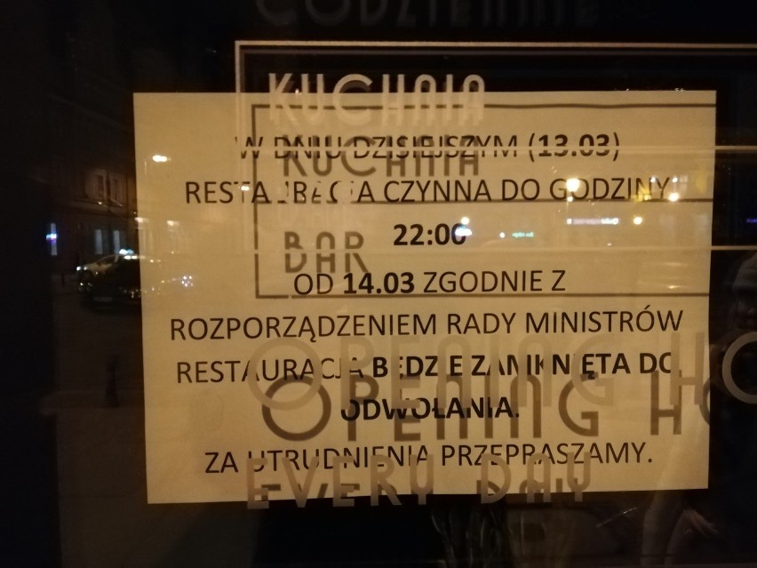 Restauracje, puby, kawiarnie i kluby zamknięte. Jak zakaz działa we Wrocławiu? Sprawdziliśmy