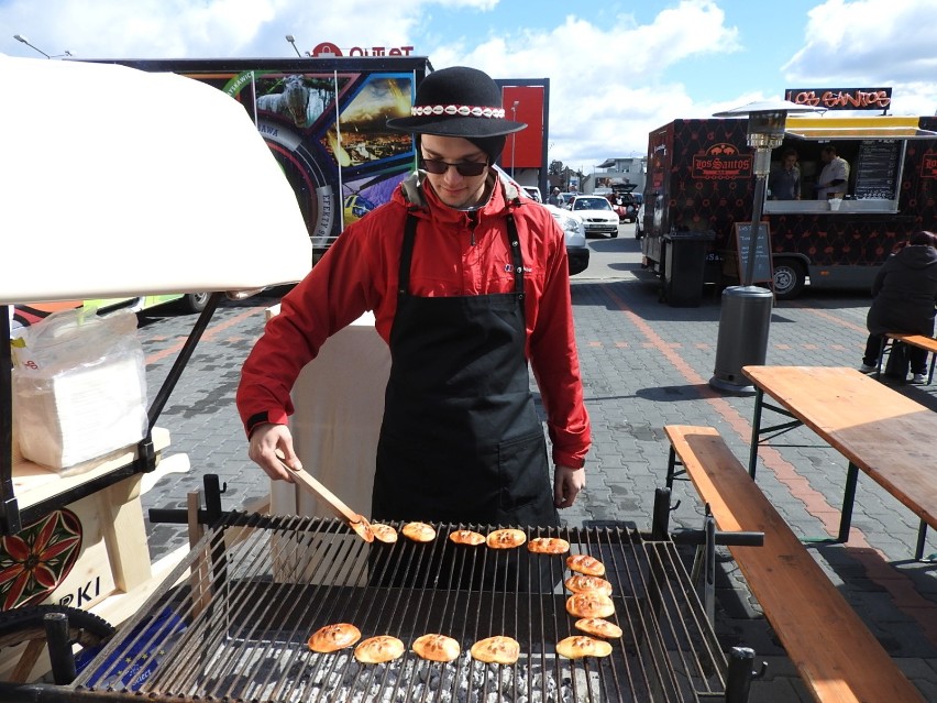 Foodtruck w Białymstoku. Foodtrucki pod Outlet Białystok