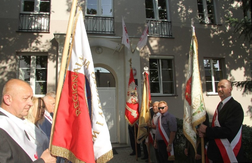 37. rocznica Porozumień Sierpniowych. Odsłonięcie tablicy przy Koziej w Kielcach [GALERIA ZDJĘĆ]