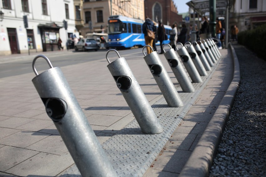 Kraków. Rowery miejskie czekają już wszędzie. Tylko nie u nas 